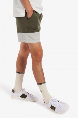 Badeshorts mit Farbblockdesign