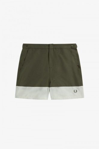 Badeshorts mit Farbblockdesign