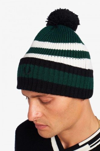 Beanie mit dicker Spitze