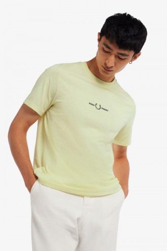 Bestickte T-Shirts