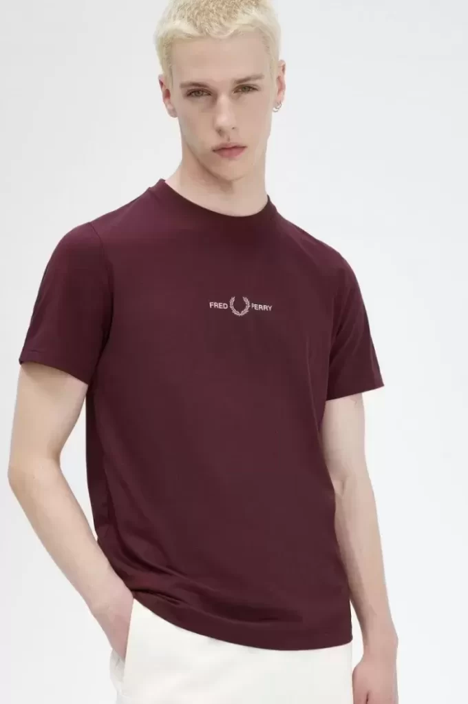 Besticktes Herren-T-Shirt