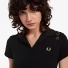 Damen-Poloshirt aus Piqué mit offenem Kragen