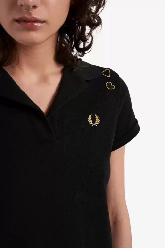Damen-Poloshirt aus Piqué mit offenem Kragen