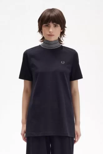 Damen-T-Shirt mit hohem Kragen und Jacquard-Besatz