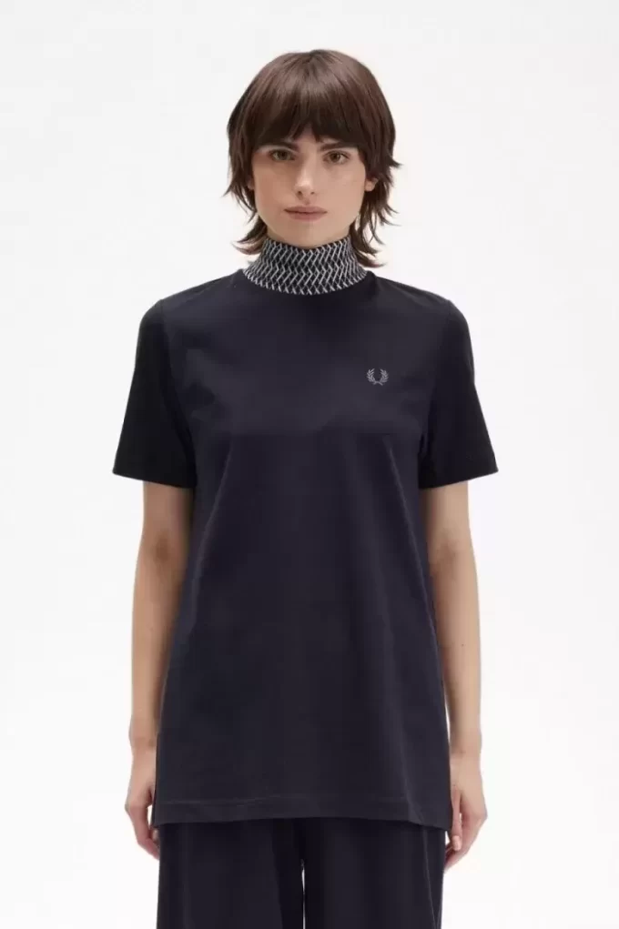 Damen-T-Shirt mit hohem Kragen und Jacquard-Besatz