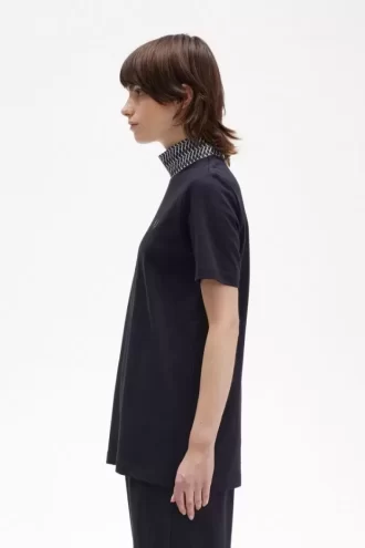 Damen-T-Shirt mit hohem Kragen und Jacquard-Besatz