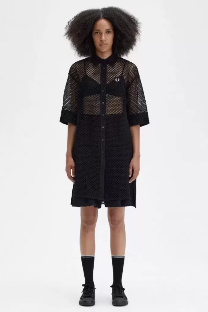 Damenkleid mit offenem Strickhemd