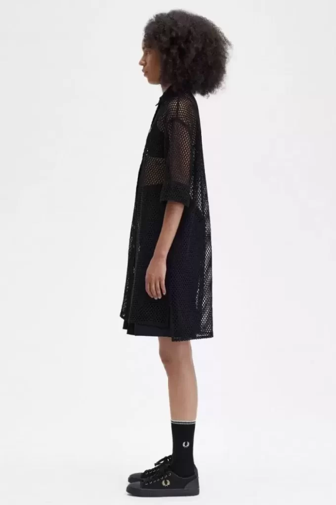 Damenkleid mit offenem Strickhemd