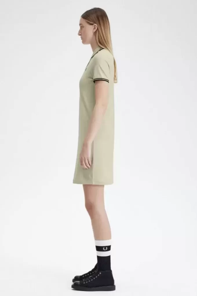 Damenkleid mit Twin Tipped Shirt