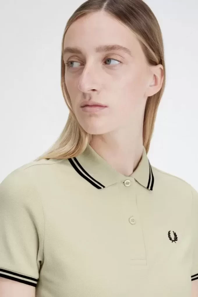 Damenkleid mit Twin Tipped Shirt