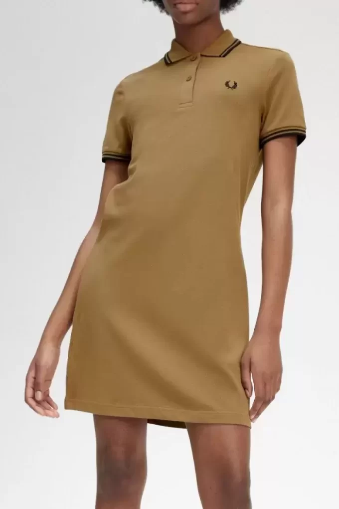 Damenkleid mit Twin Tipped Shirt