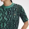 Damenpullover mit Schlangenmuster
