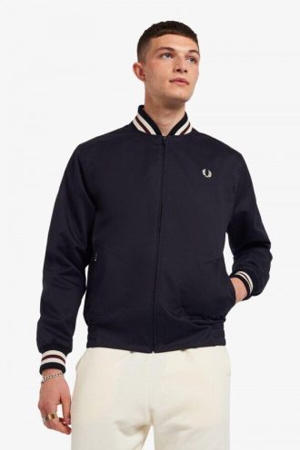 Fred Perry J3856 Jacken