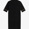 Geripptes Strickkleid