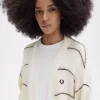 Gestreifte Damen-Strickjacke mit offenem Strick