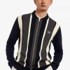Gestreifte Strickjacke mit durchgehendem Reißverschluss