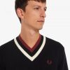 Gestreifter Pullover mit V-Ausschnitt