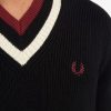 Gestreifter Pullover mit V-Ausschnitt