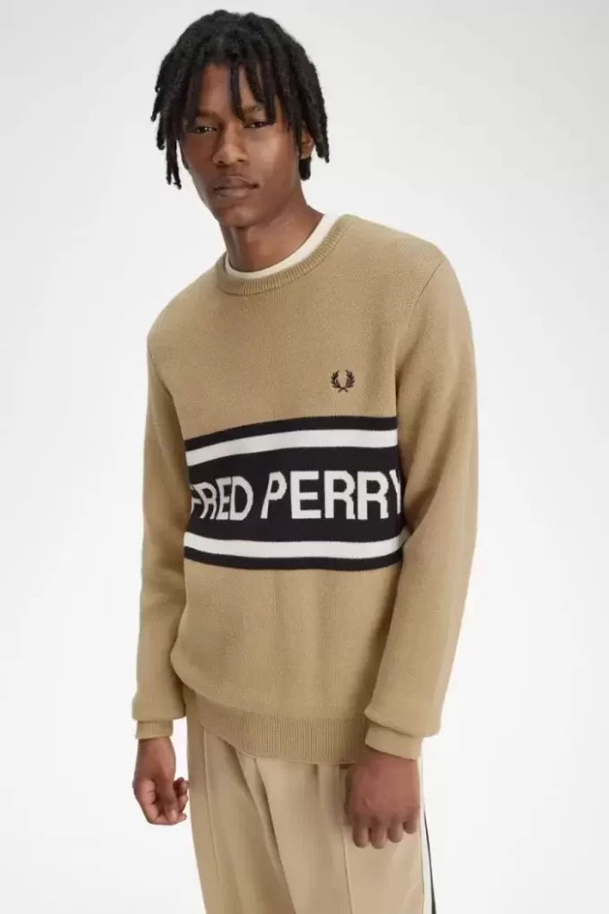 Grafischer Herrenpullover