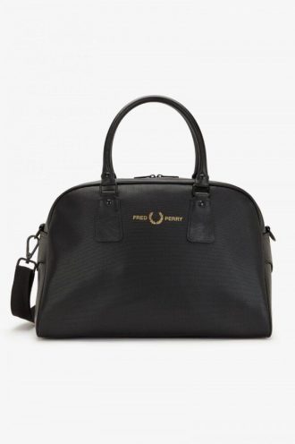 Griffige Taschen mit Piqué-Struktur