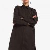 Hemdkleid mit Druckknopfdetail
