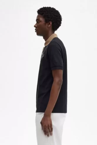 Herren-Poloshirt mit Kontrastkragen