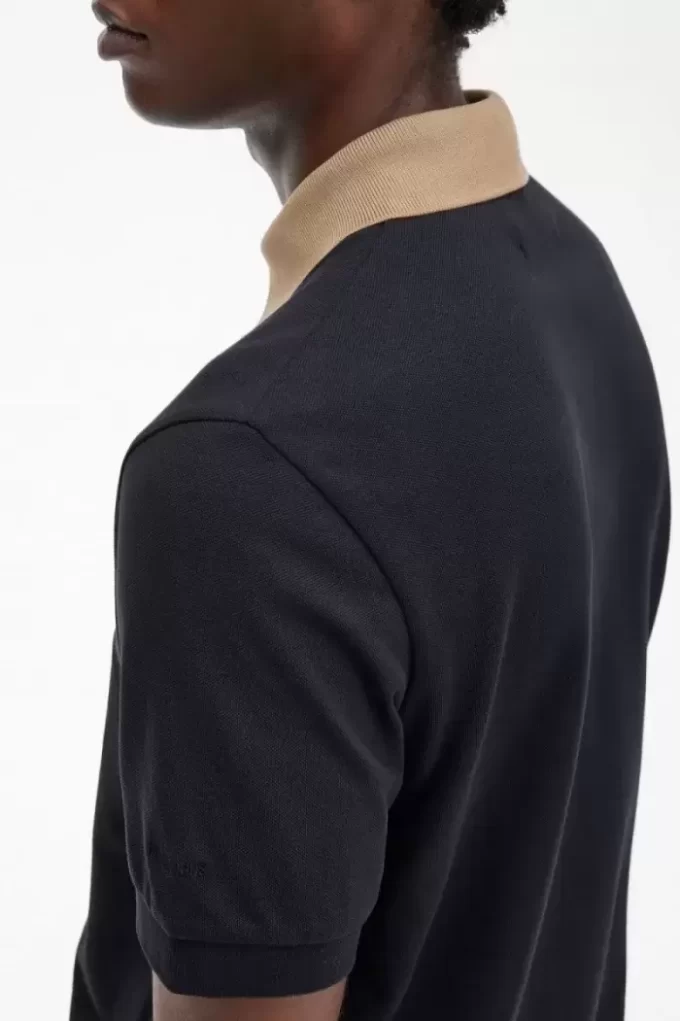 Herren-Poloshirt mit Kontrastkragen