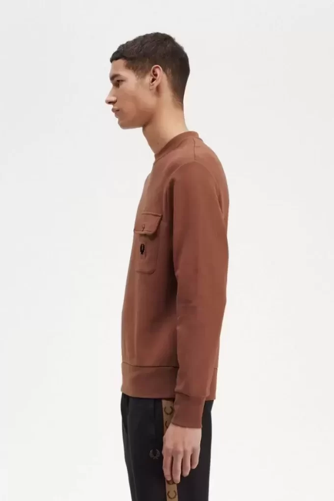 Herren-Sweatshirts mit Rundhalsausschnitt und Badge-Detail