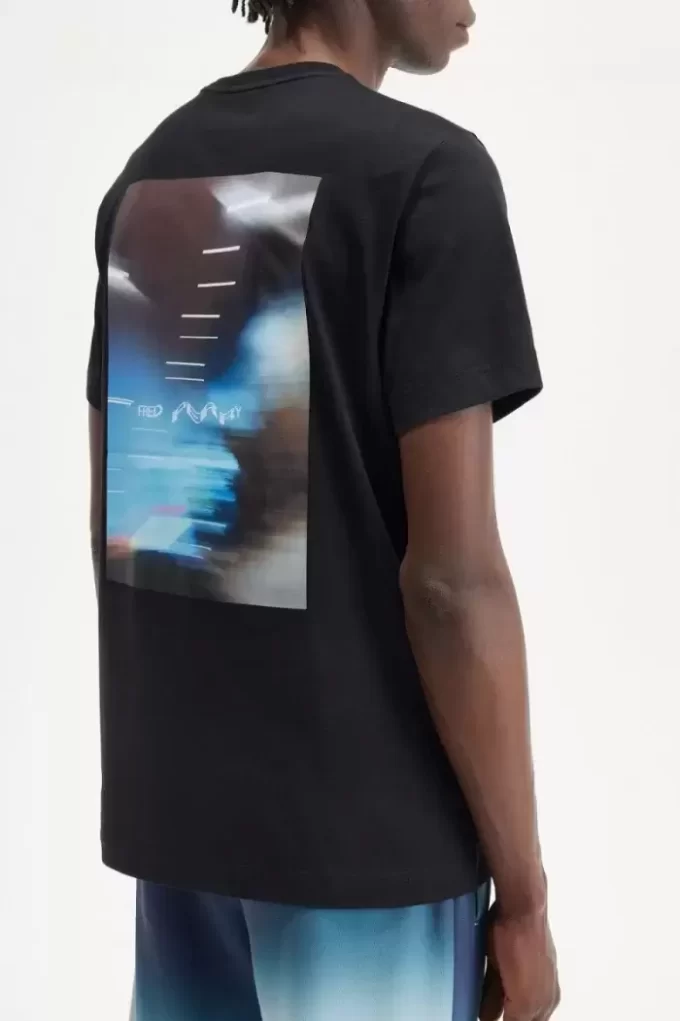 Herren-T-Shirt mit abstrakter Grafik