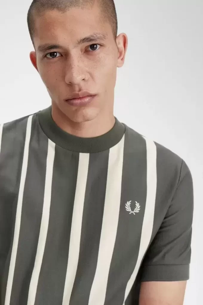 Herren-T-Shirt mit Farbverlaufsstreifen