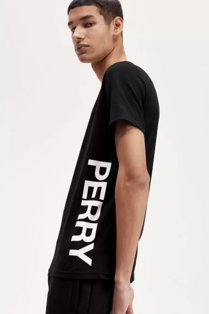Herren-T-Shirt mit grafischem Branding