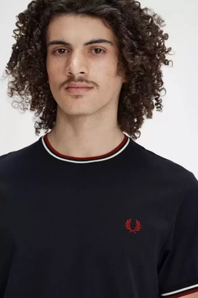 Herren-T-Shirt mit zwei Streifen