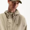Herrenkappen aus Twill mit grafischem Markenlogo