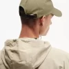 Herrenkappen aus Twill mit grafischem Markenlogo