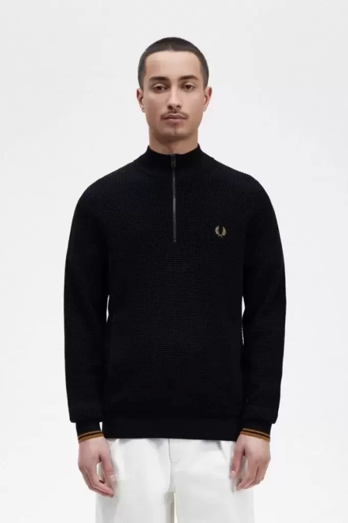 Herrenpullover mit Waffelmuster und halbem Reißverschluss