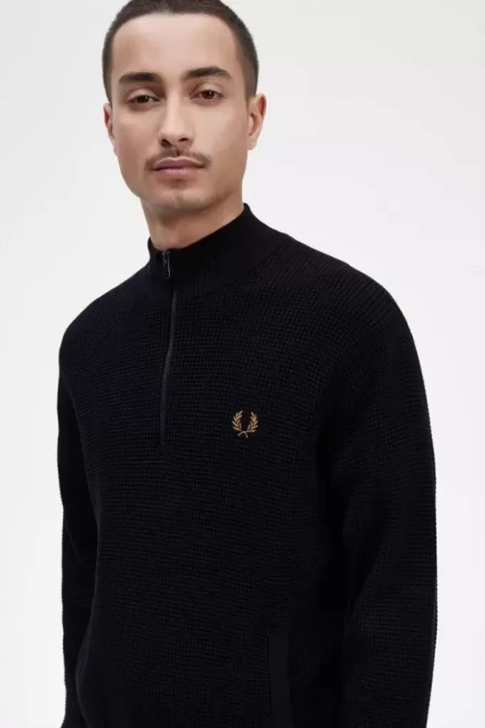 Herrenpullover mit Waffelmuster und halbem Reißverschluss
