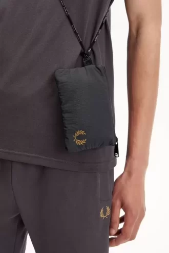 Herrentaschen mit Lanyard aus geknittertem Nylon