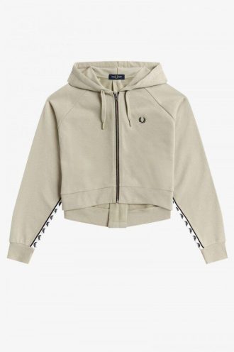Kapuzenpullover mit Klebeband