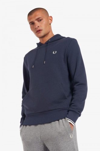 Kapuzenpullover mit Streifen