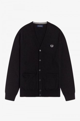 Klassischer Cardigan-Strick