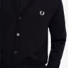 Klassischer Cardigan-Strick