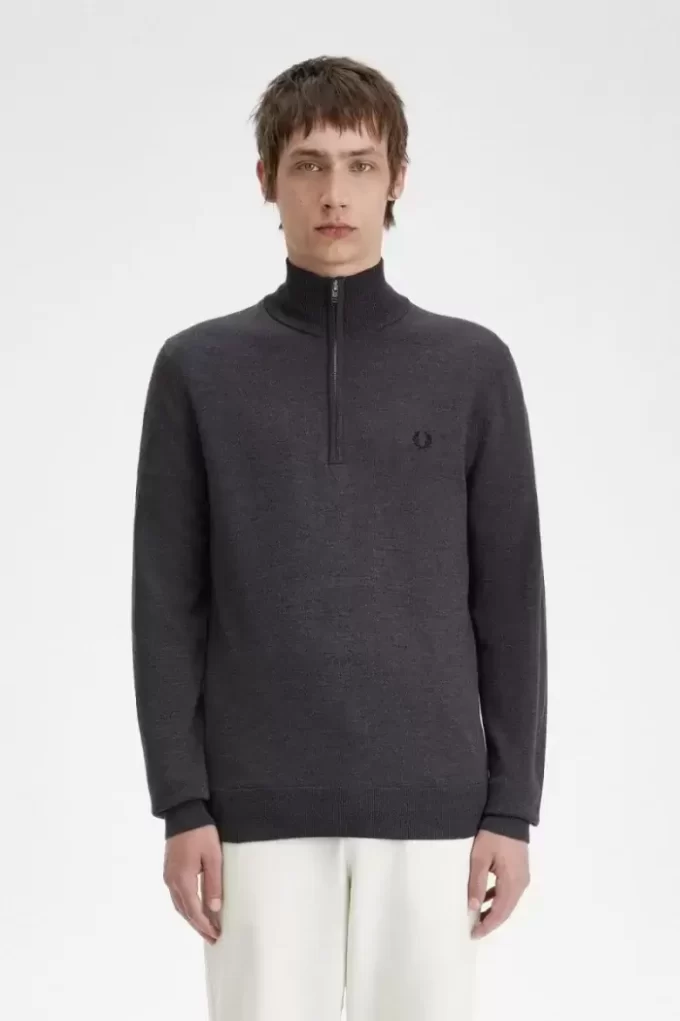 Klassischer Herrenpullover mit halbem Reißverschluss