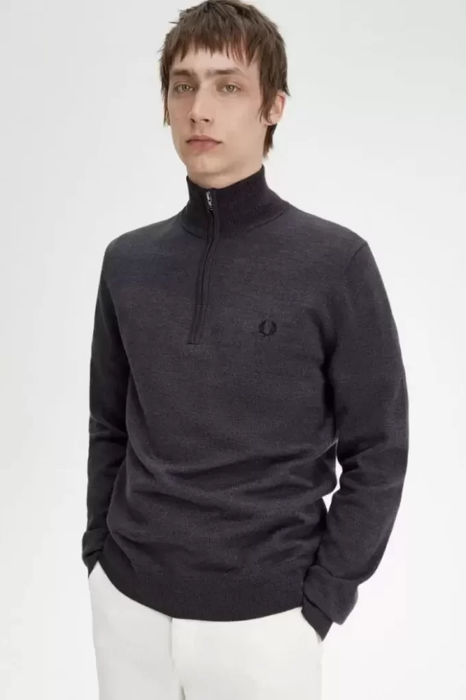 Klassischer Herrenpullover mit halbem Reißverschluss