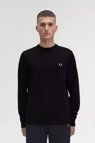 Klassischer Herrenpullover mit Rundhalsausschnitt