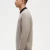 Klassischer Herrenpullover mit Rundhalsausschnitt