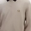 Klassischer Herrenpullover mit Rundhalsausschnitt