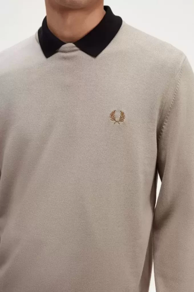 Klassischer Herrenpullover mit Rundhalsausschnitt