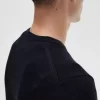 Klassischer Herrenpullover mit Rundhalsausschnitt