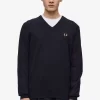 Klassischer Herrenpullover mit V-Ausschnitt