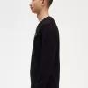 Klassischer Herrenpullover mit V-Ausschnitt